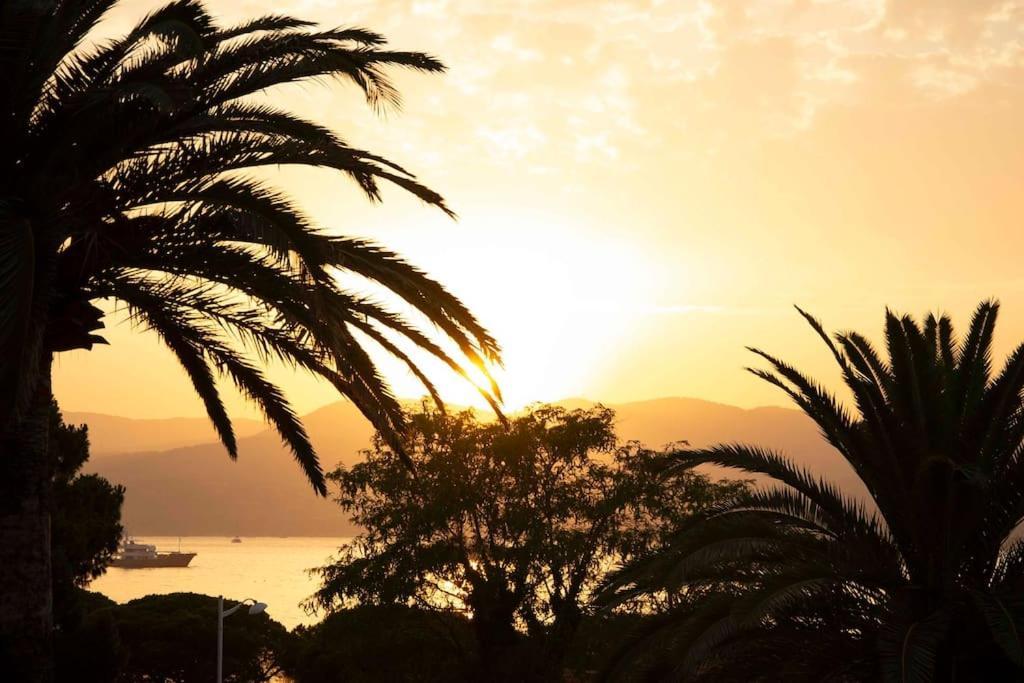 Serenite Marines ‣Incredible Sea View Saint-Tropez Exterior foto